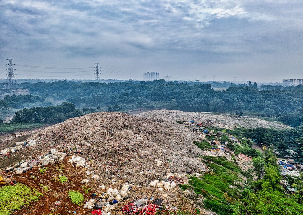 A vast dumpsite in Banten, Indonesia, illustrating severe pollution and waste management challenges.